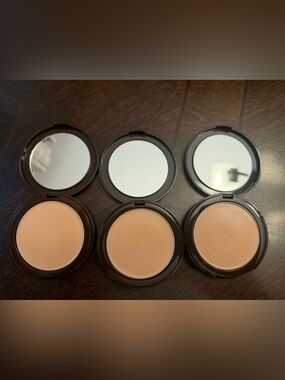 Tarte Amazonian Clay Compact Foundation - light-medium